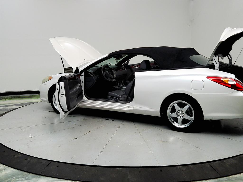 2004 Toyota Camry - $2,995