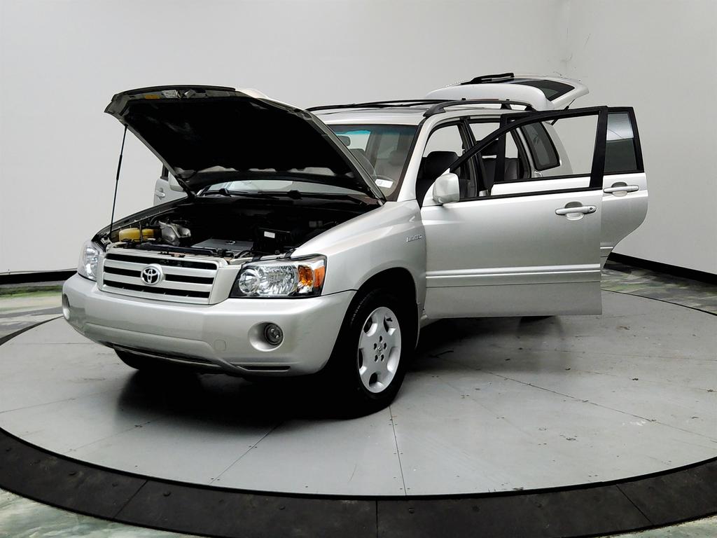 2005 Toyota Highlander - $4,950