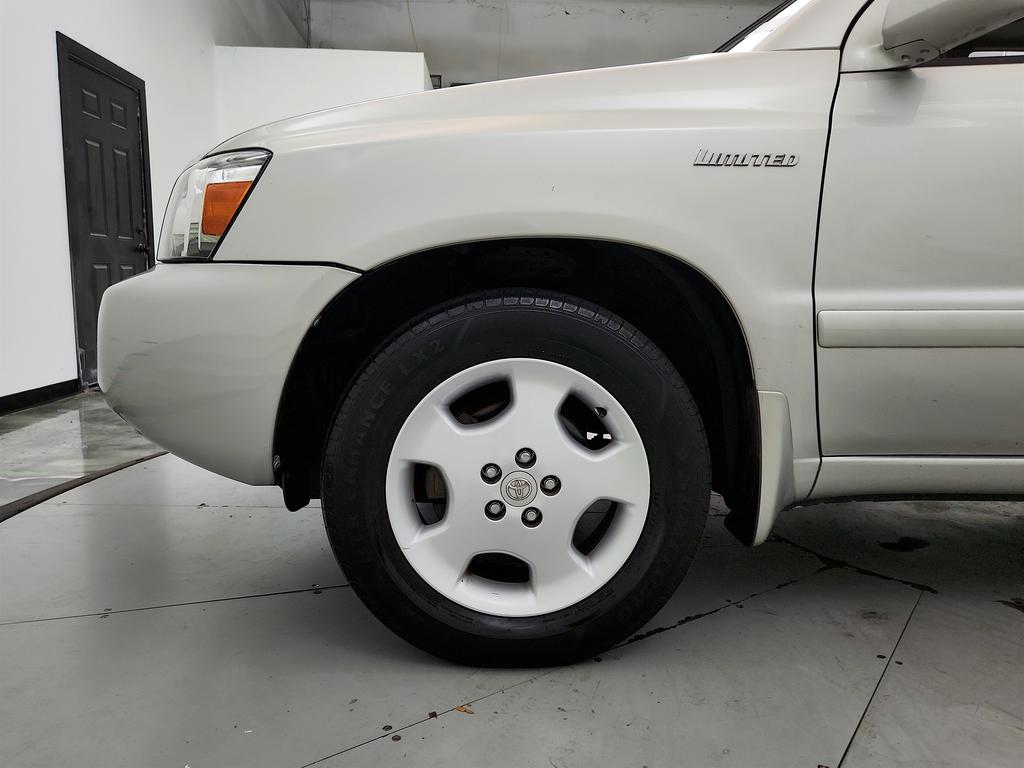 2005 Toyota Highlander - $4,950