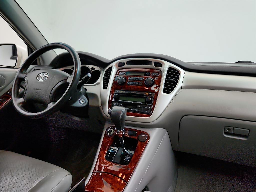 2005 Toyota Highlander - $4,950