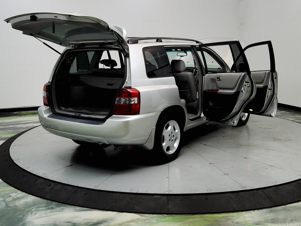 2005 Toyota Highlander - $4,950
