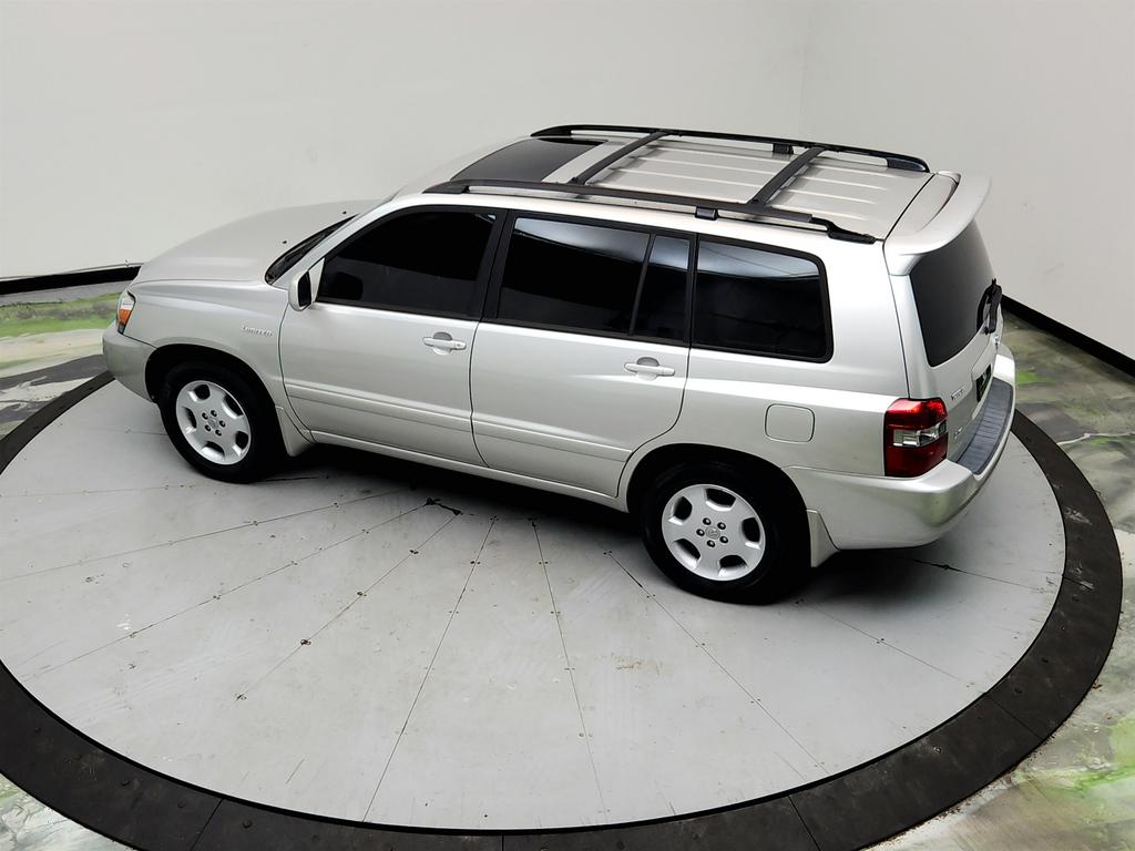 2005 Toyota Highlander - $4,950