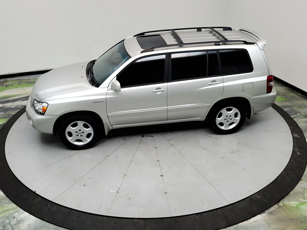 2005 Toyota Highlander - $4,950