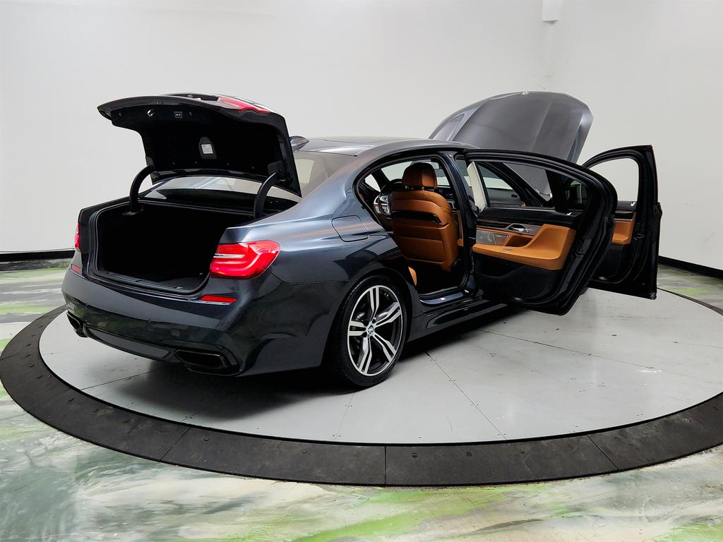 2018 BMW 750i - $15,350