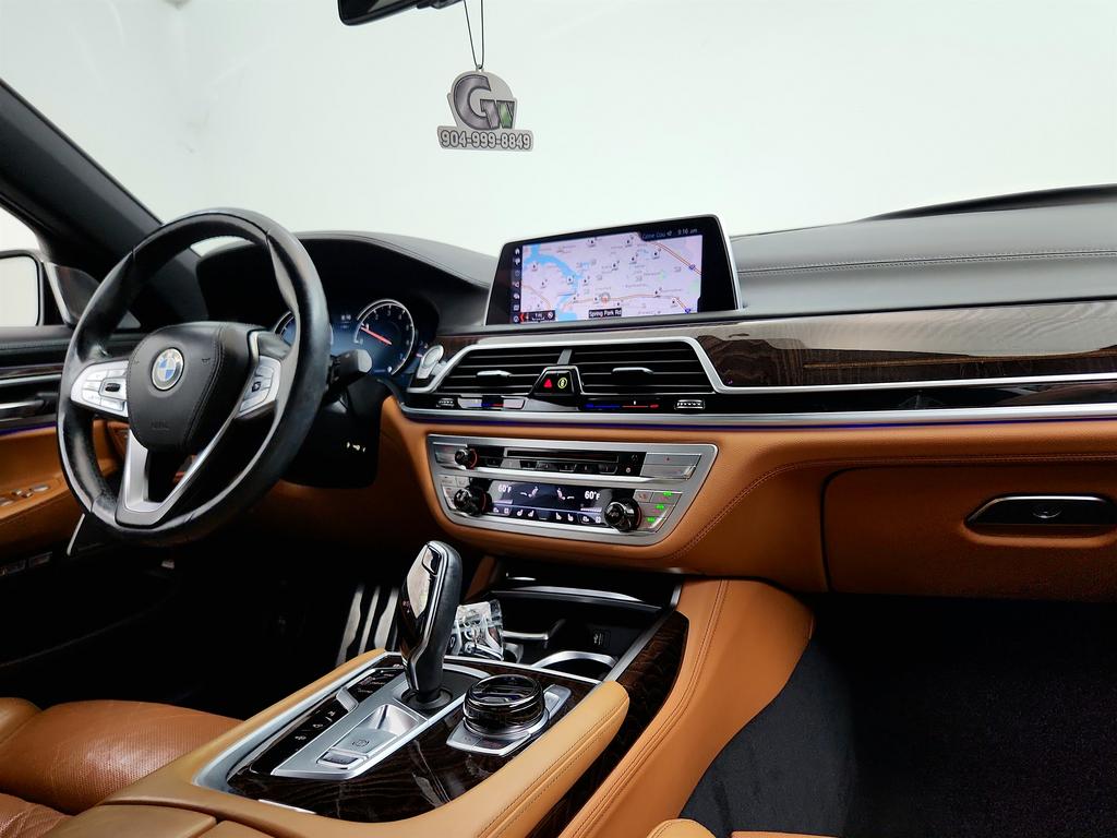 2018 BMW 750i - $15,350