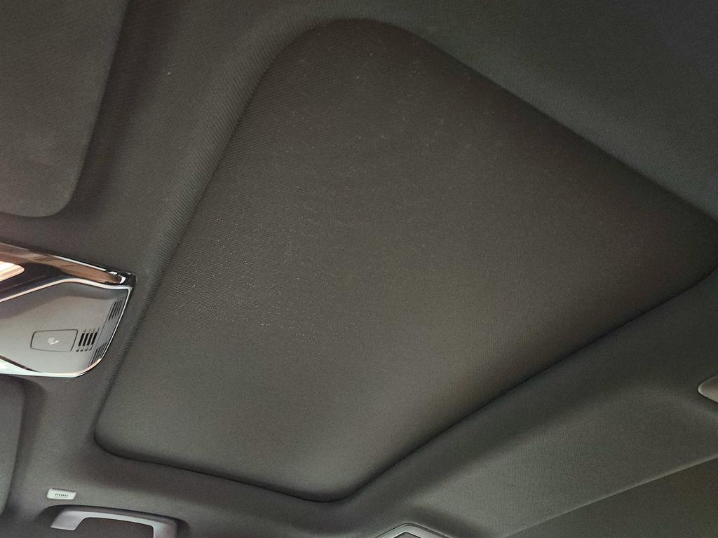 2018 BMW 750i - $15,350