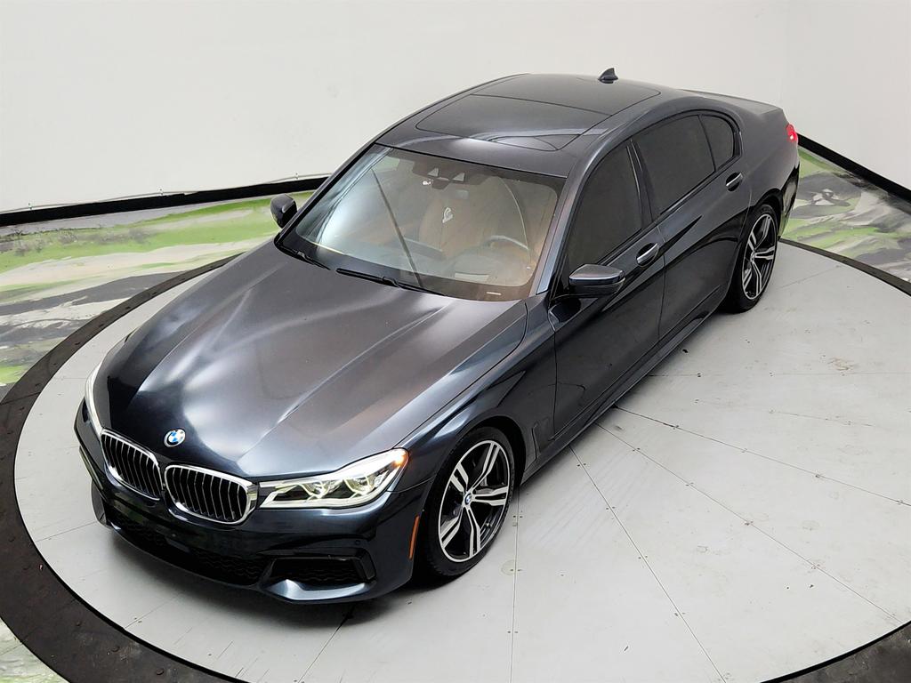 2018 BMW 750i - $15,350