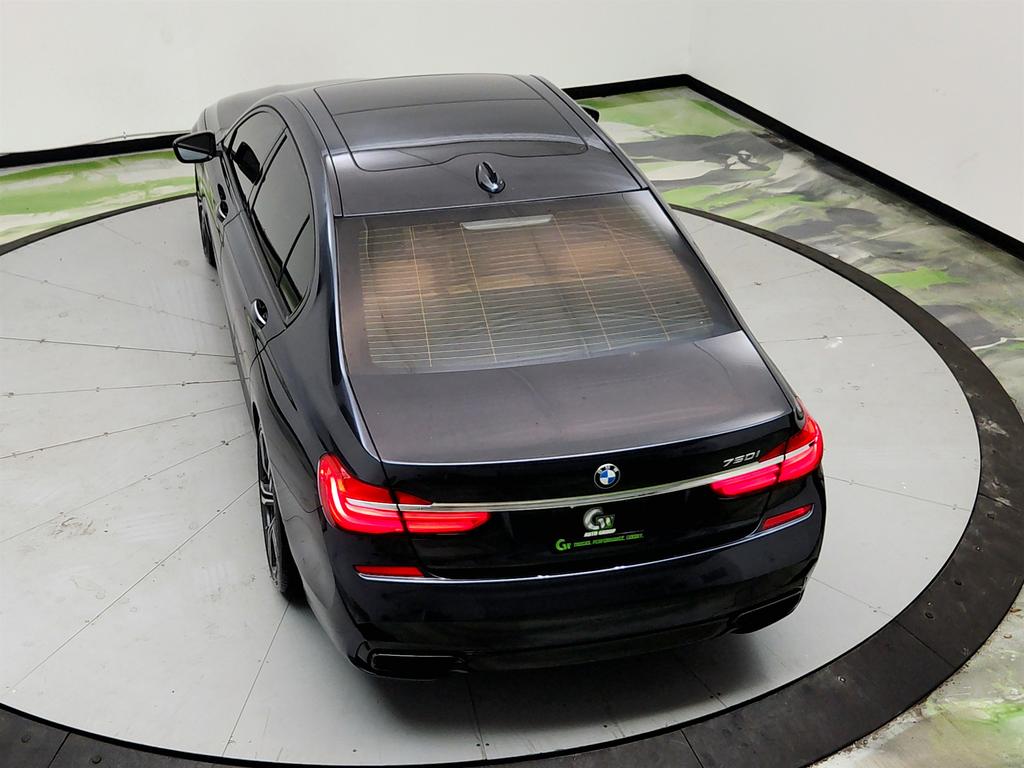 2018 BMW 750i - $15,350