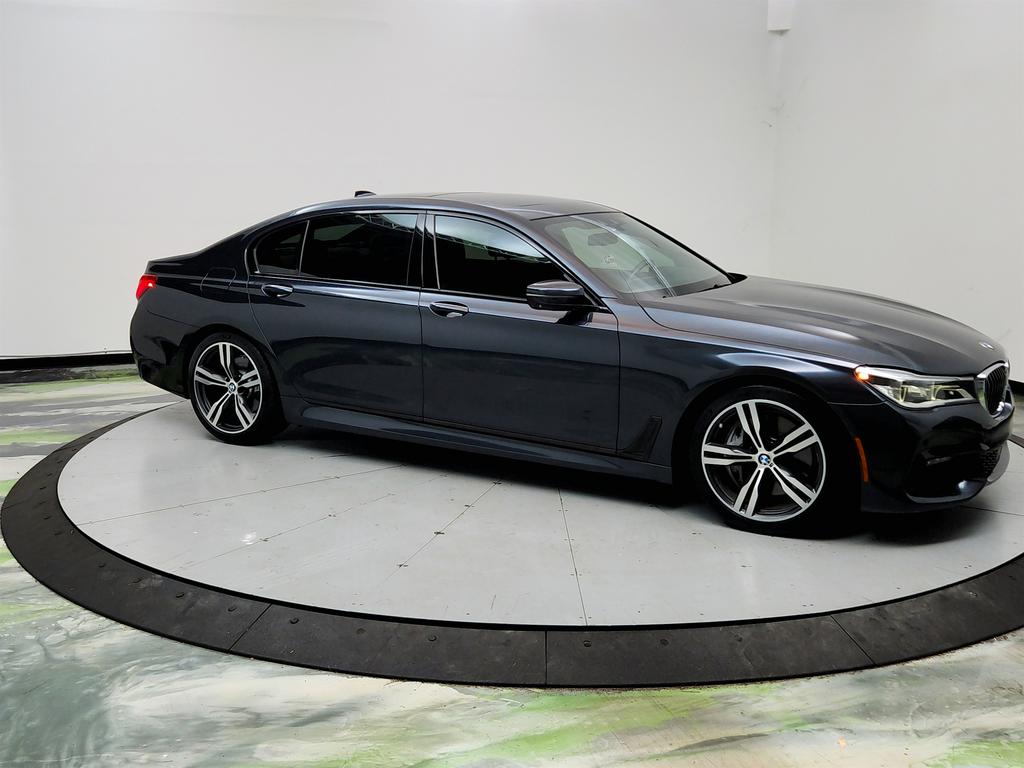 2018 BMW 750i - $15,350