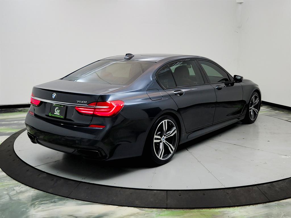 2018 BMW 750i - $15,350