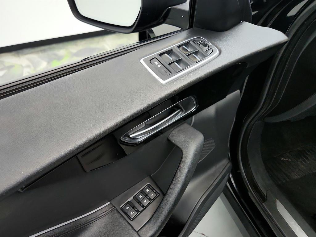 2018 Jaguar F-PACE - $12,245