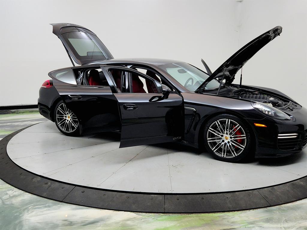 2016 Porsche Panamera - $33,750