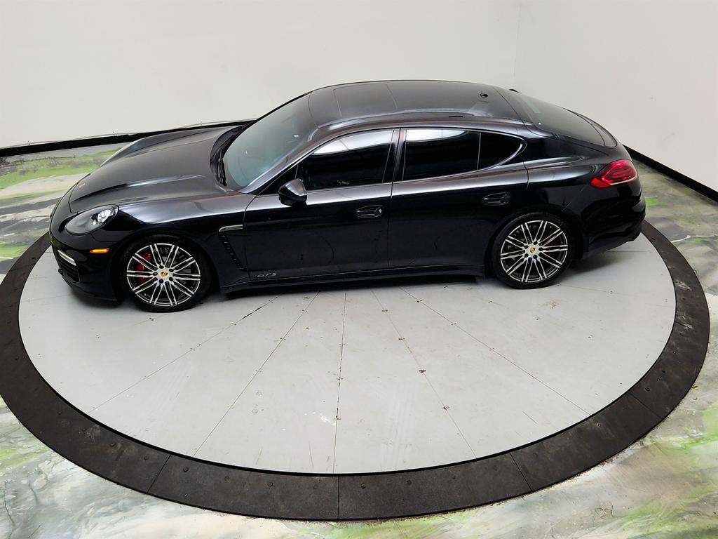 2016 Porsche Panamera - $33,750
