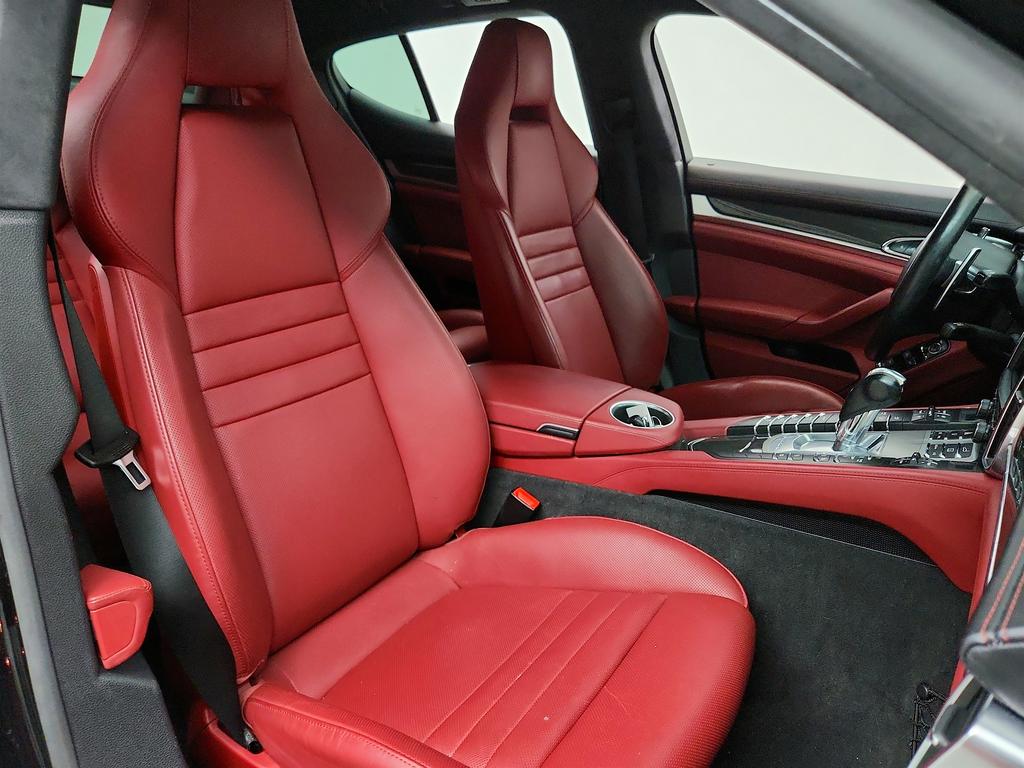 2016 Porsche Panamera - $33,750
