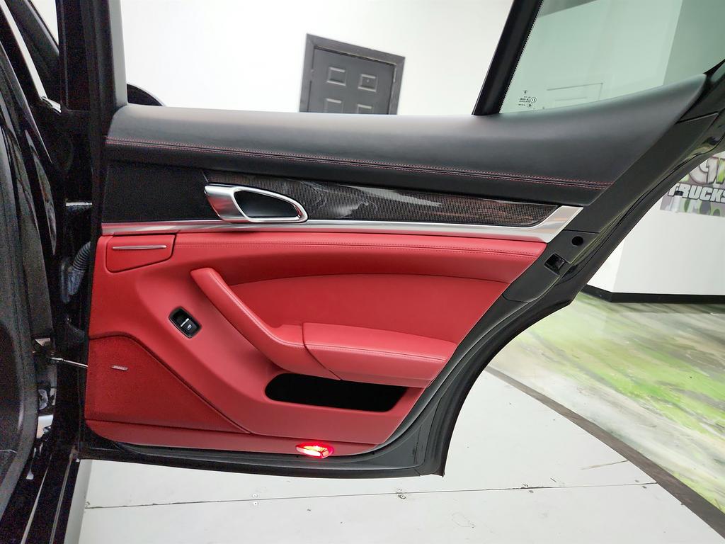 2016 Porsche Panamera - $33,750