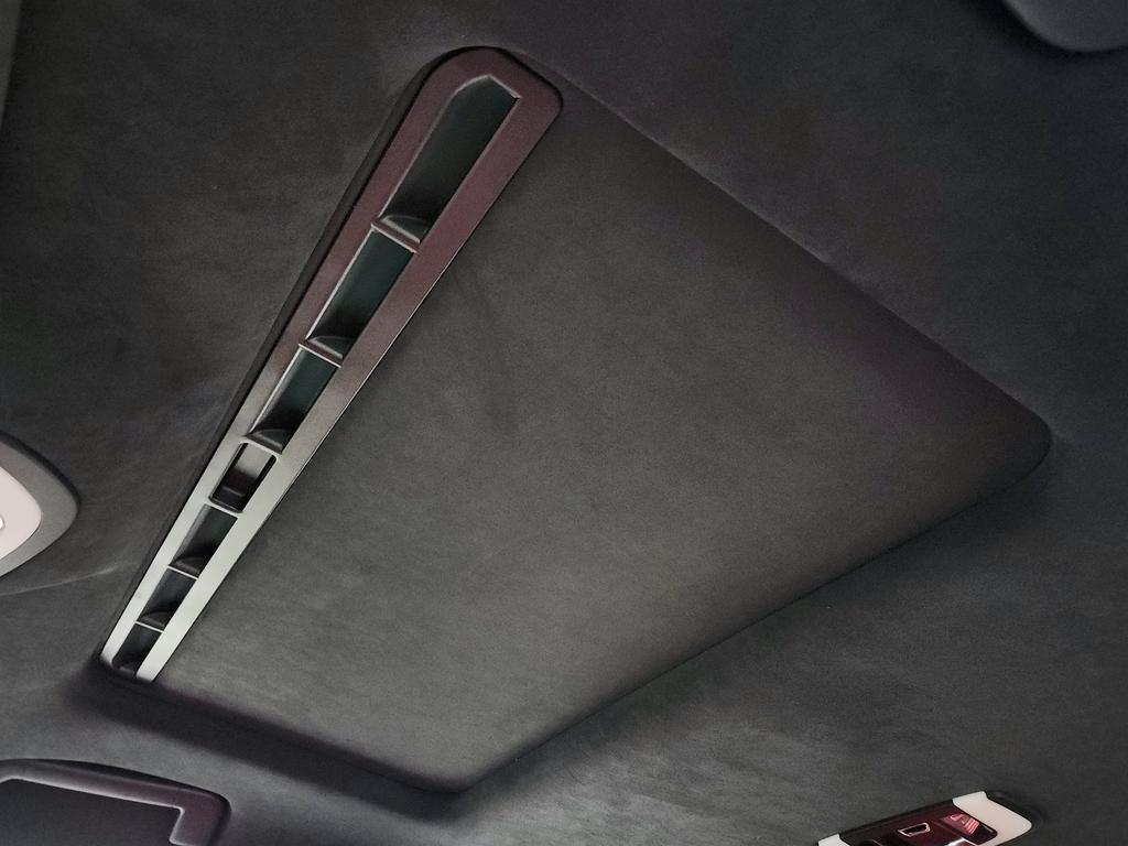 2016 Porsche Panamera - $33,750