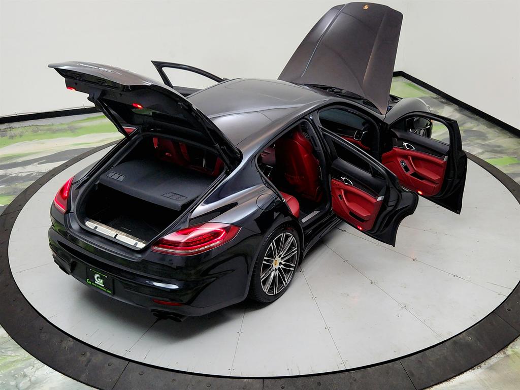 2016 Porsche Panamera - $33,750