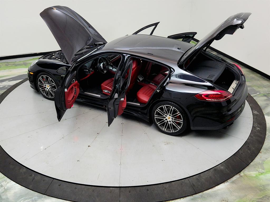 2016 Porsche Panamera - $33,750