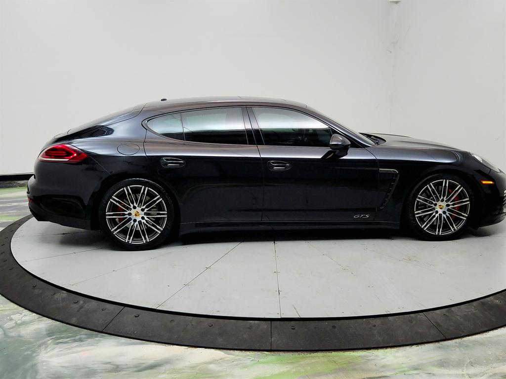 2016 Porsche Panamera - $33,750