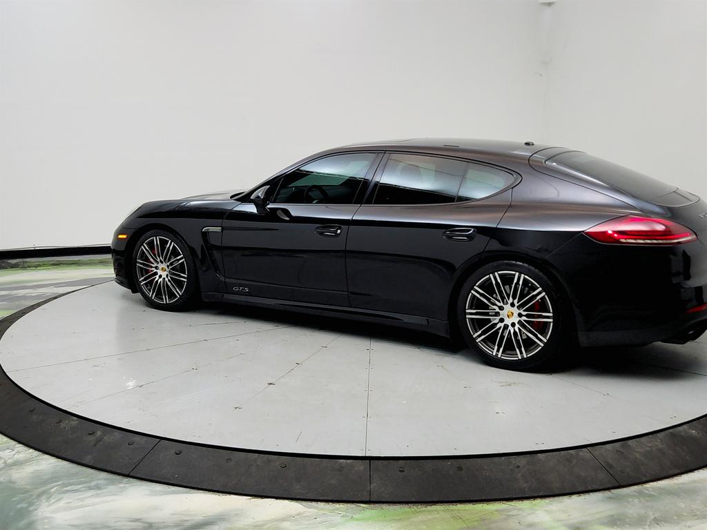 2016 Porsche Panamera - $33,750