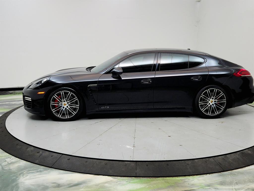 2016 Porsche Panamera - $33,750