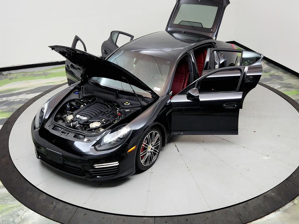 2016 Porsche Panamera - $33,750