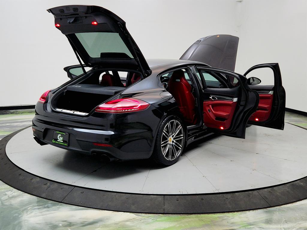 2016 Porsche Panamera - $33,750