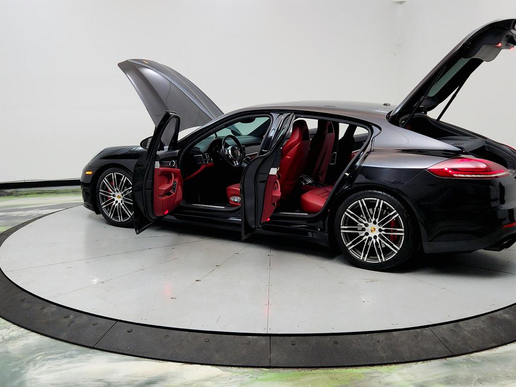 2016 Porsche Panamera - $33,750