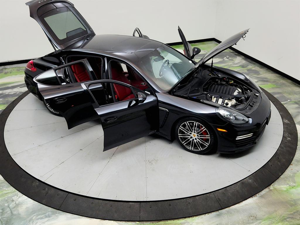 2016 Porsche Panamera - $33,750