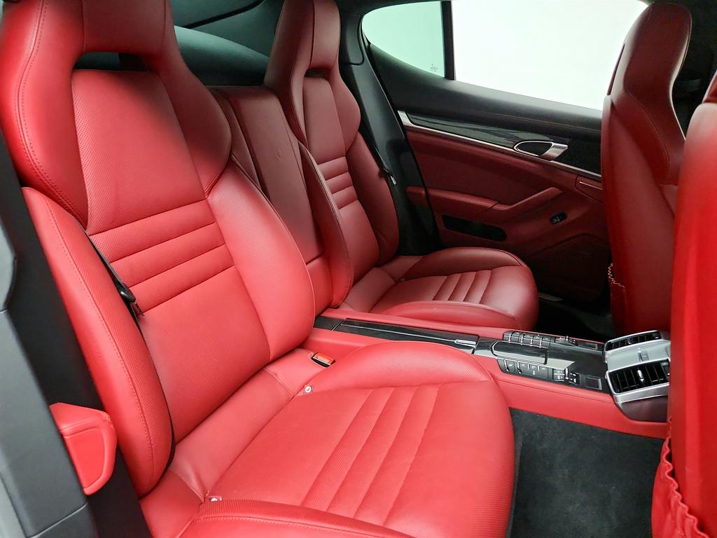 2016 Porsche Panamera - $33,750