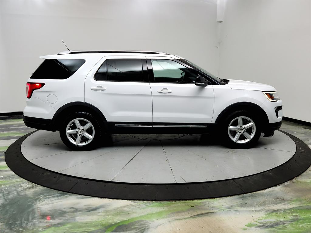 2018 Ford Explorer - $10,950