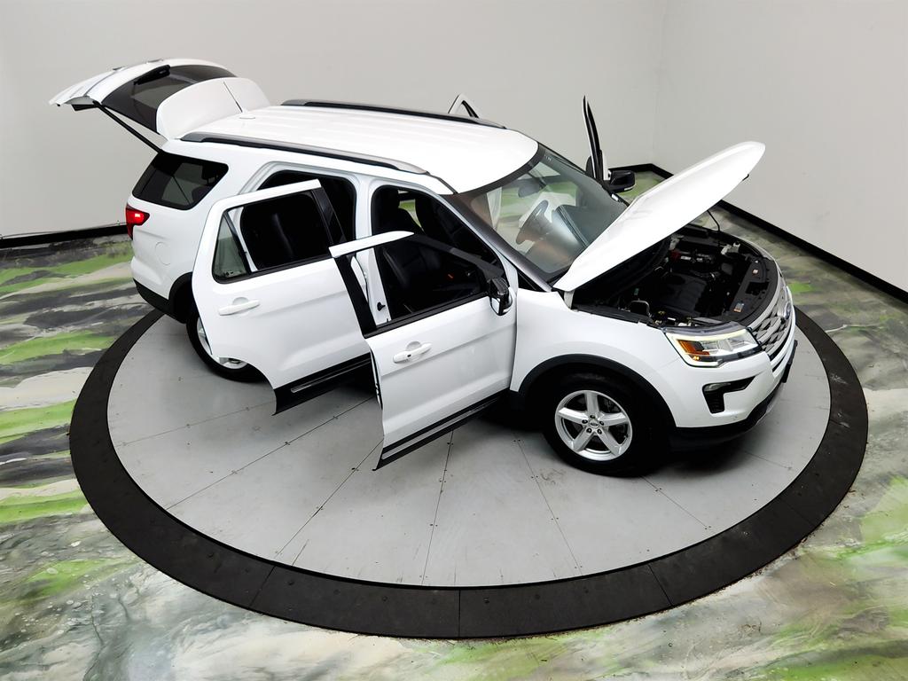 2018 Ford Explorer - $10,950