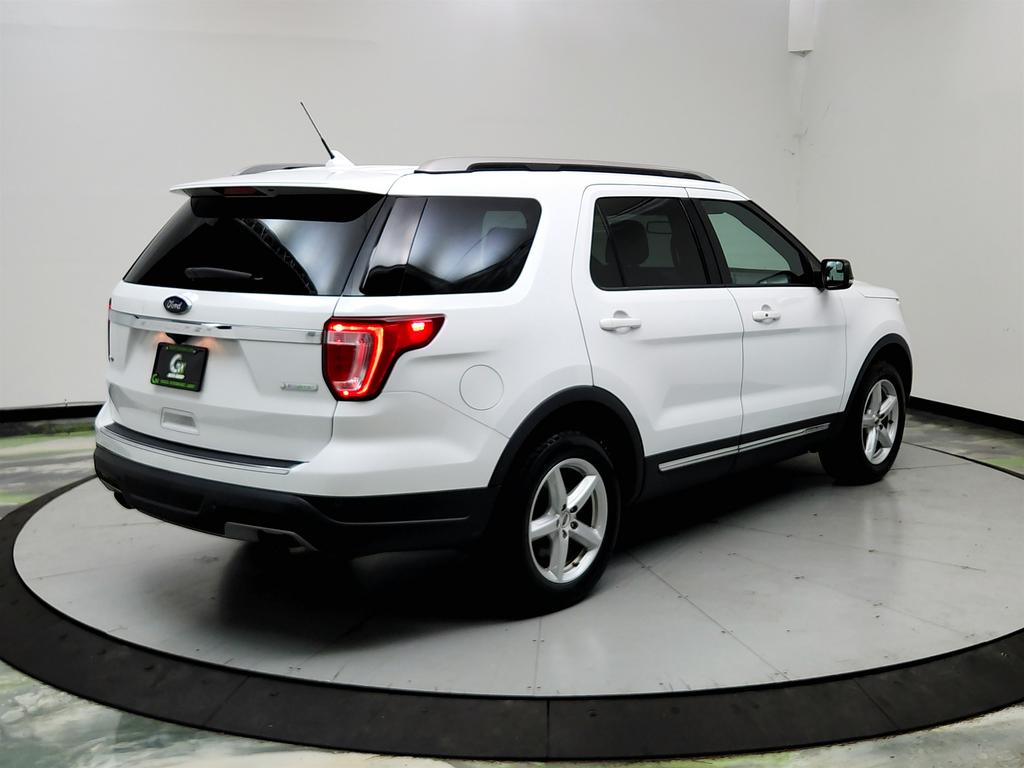 2018 Ford Explorer - $10,950