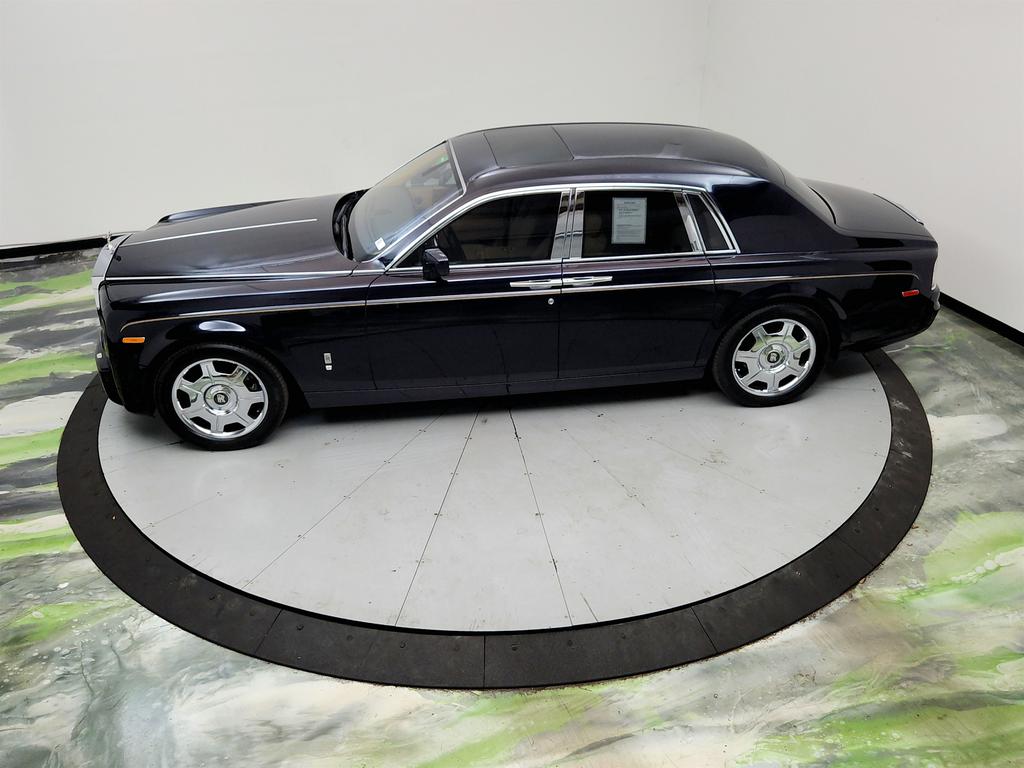 2006 Rolls-Royce Phantom - $69,995