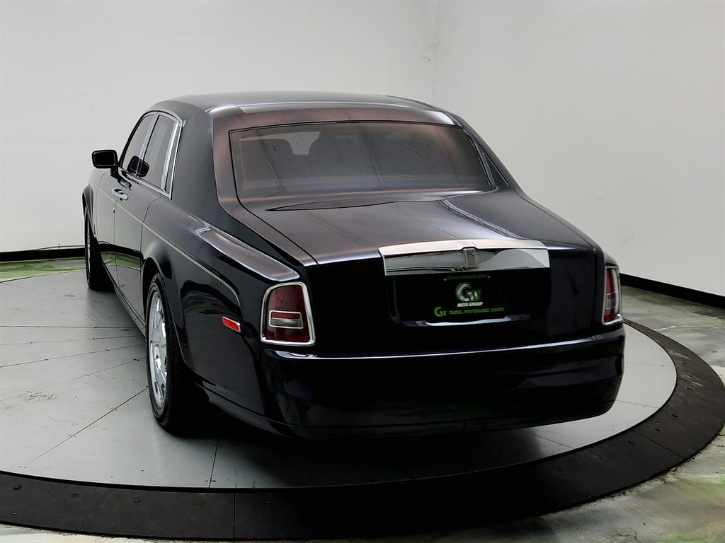 2006 Rolls-Royce Phantom - $69,995