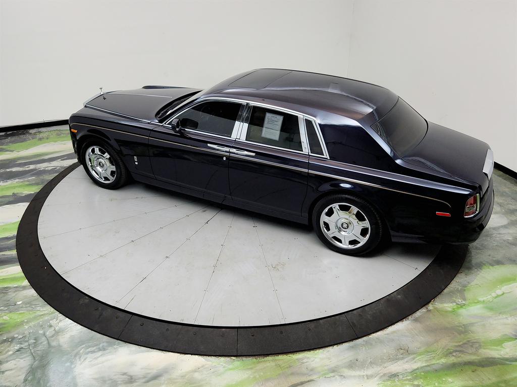 2006 Rolls-Royce Phantom - $69,995