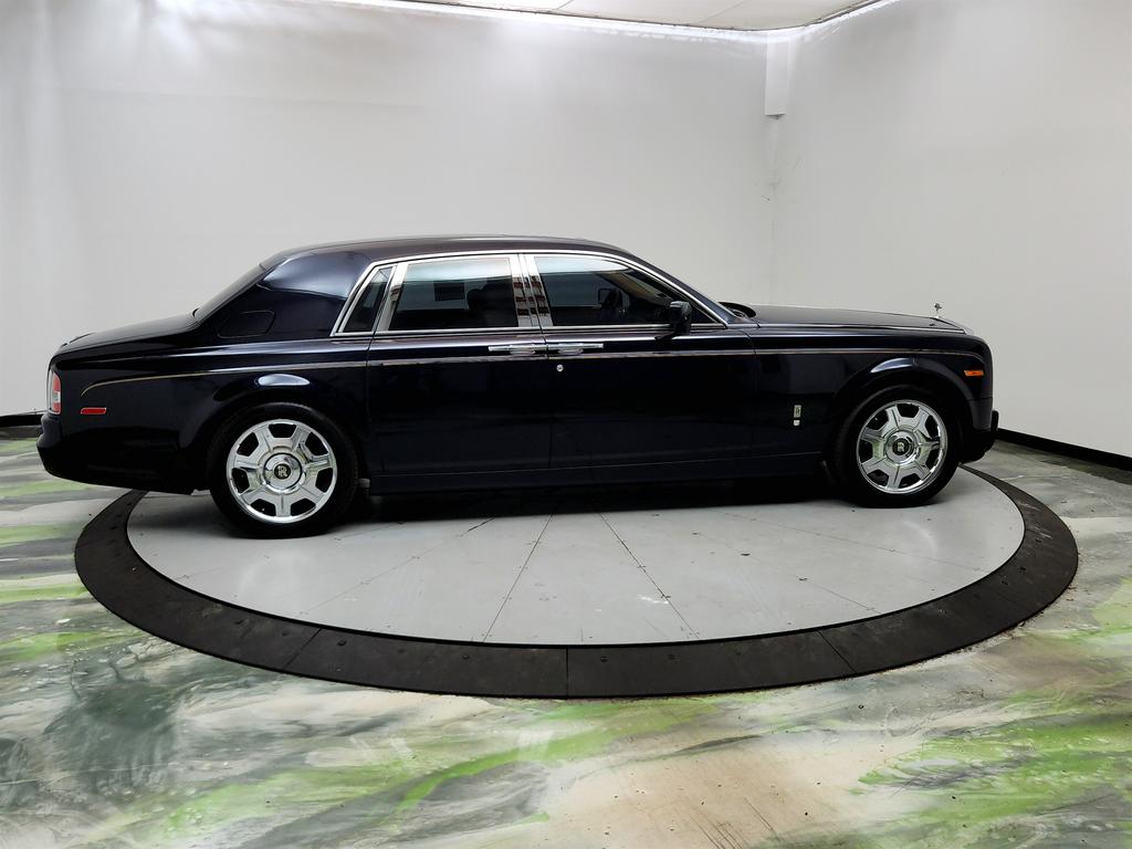 2006 Rolls-Royce Phantom - $69,995