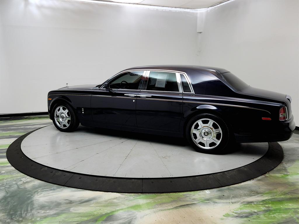 2006 Rolls-Royce Phantom - $69,995