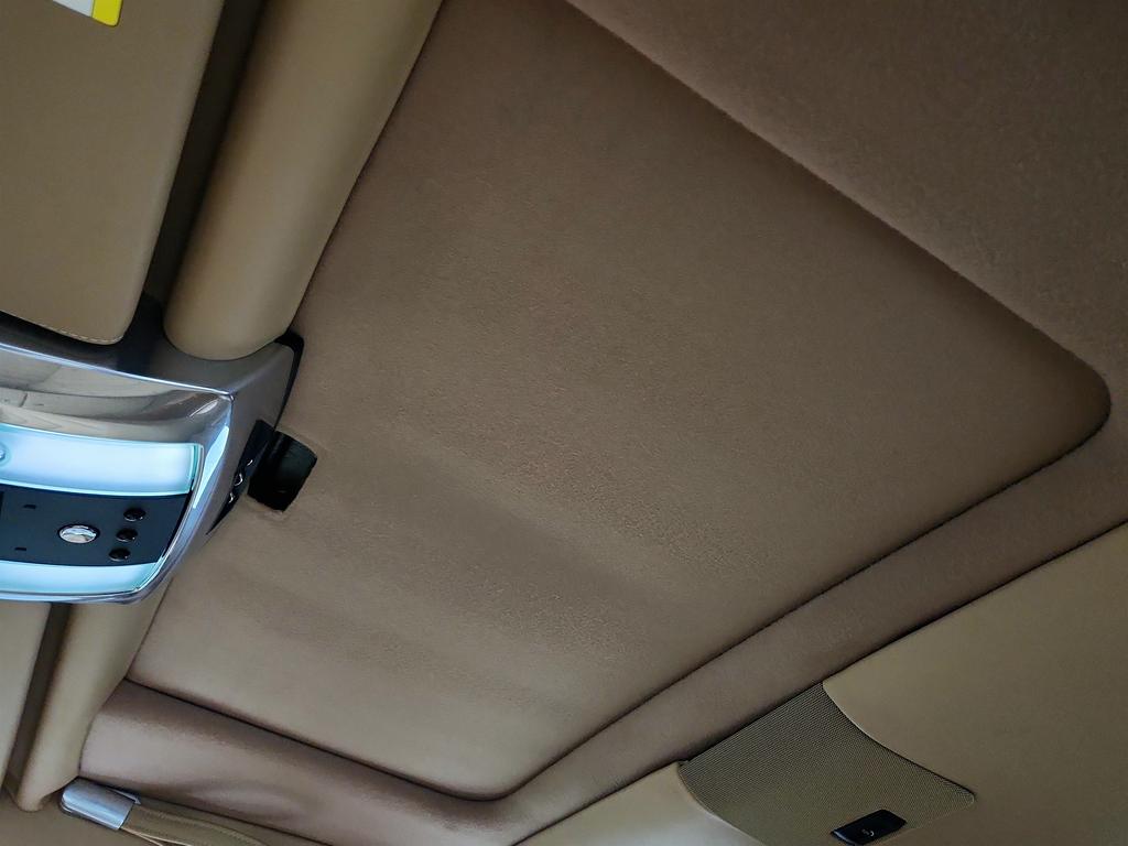 2006 Rolls-Royce Phantom - $69,995