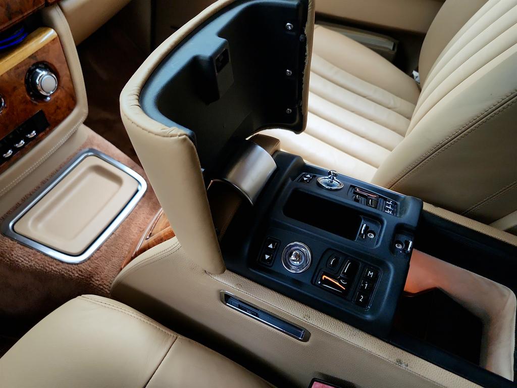 2006 Rolls-Royce Phantom - $69,995
