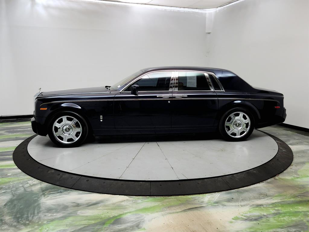 2006 Rolls-Royce Phantom - $69,995