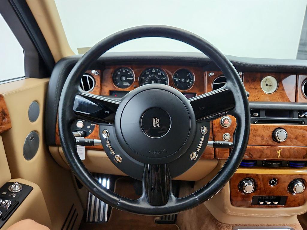 2006 Rolls-Royce Phantom - $69,995