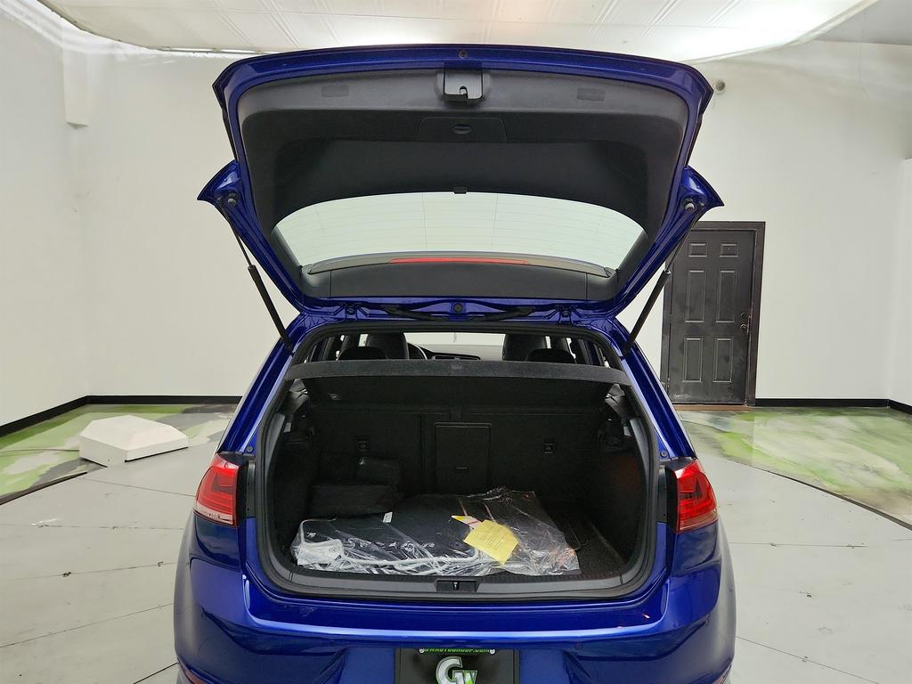 2017 Volkswagen Golf - $24,995