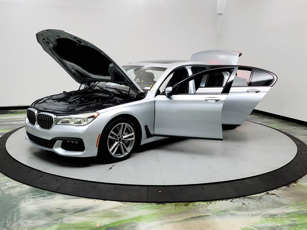 2016 BMW 750i - $17,995