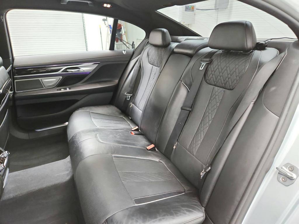 2016 BMW 750i - $17,995