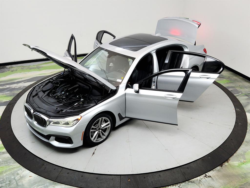 2016 BMW 750i - $17,995