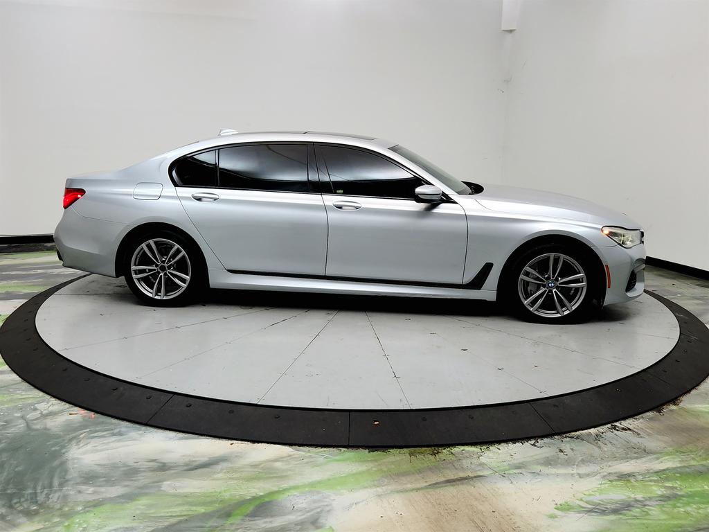 2016 BMW 750i - $17,995