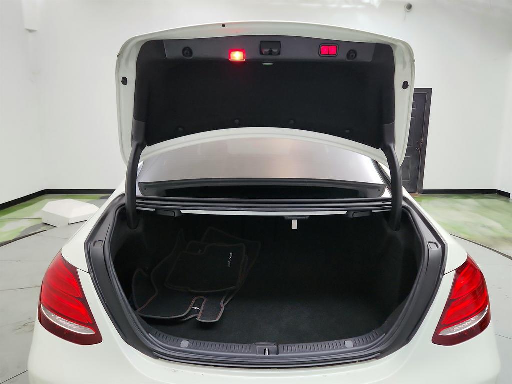 2019 Mercedes-Benz E-Class - $30,995