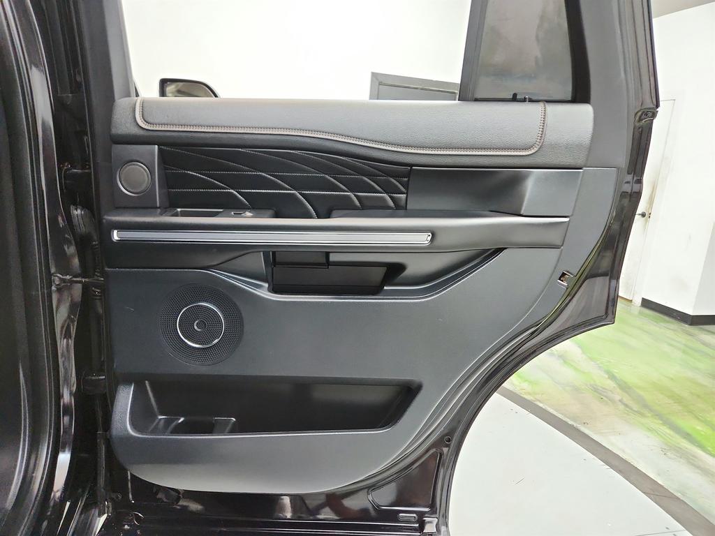 2019 Ford Expedition - $24,850