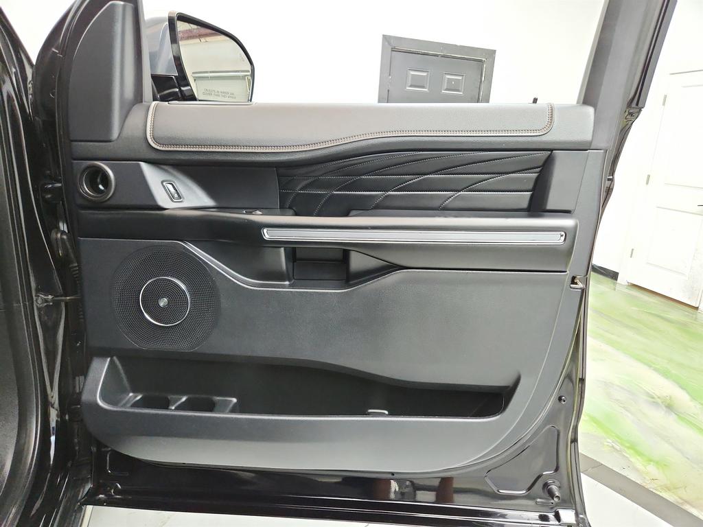 2019 Ford Expedition - $24,850